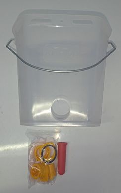 Відро для випойки телят 10 л (пластикове прозоре)+Соска для відра
